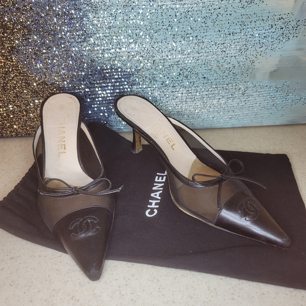 100%auth CHANEL black CC mule heel sz. 36.5